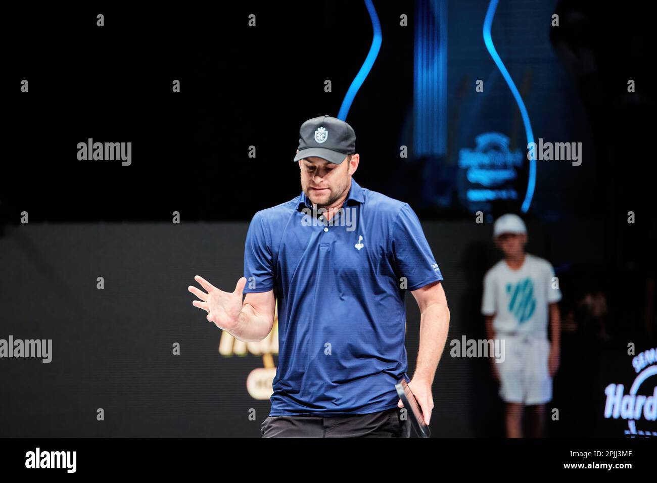 Hollywood, Florida, USA. 2. April 2023: Tennislegenden Andre Agassi, John McEnroe, Andy Roddick und Michael Chang während des Spiels in Pickleball Stockfoto