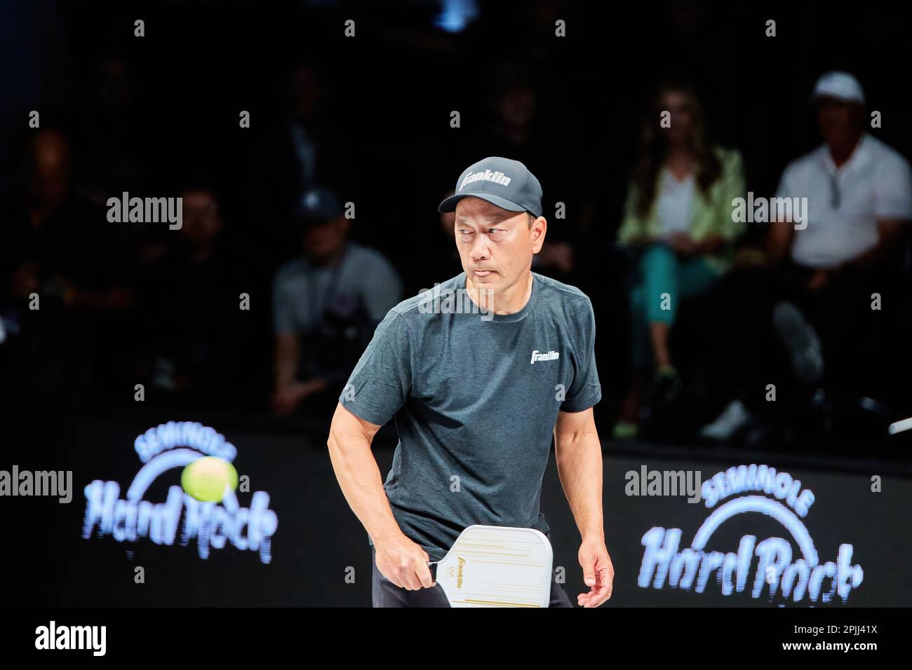 Hollywood, Florida, USA. 2. April 2023: Tennislegenden Andre Agassi, John McEnroe, Andy Roddick und Michael Chang während des Spiels in Pickleball Stockfoto
