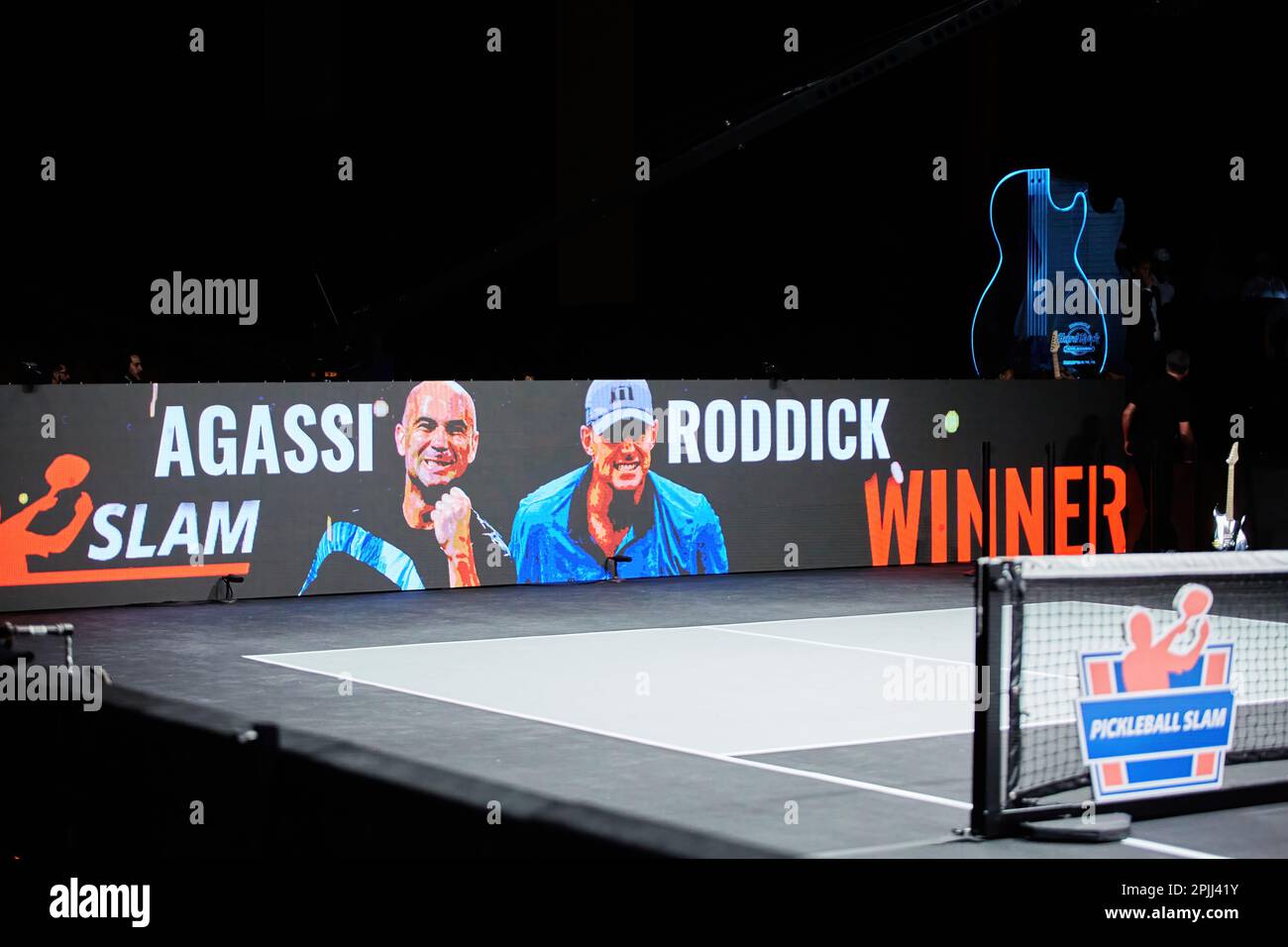 Hollywood, Florida, USA. 2. April 2023: Tennislegenden Andre Agassi, John McEnroe, Andy Roddick und Michael Chang während des Spiels in Pickleball Stockfoto