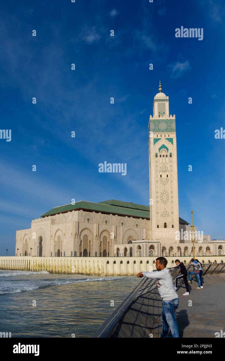 Casablanca, Marokko - 2. März 2020 : die schöne Moschee Hassan 2 neben dem Meer in Casablanca Marokko Stockfoto