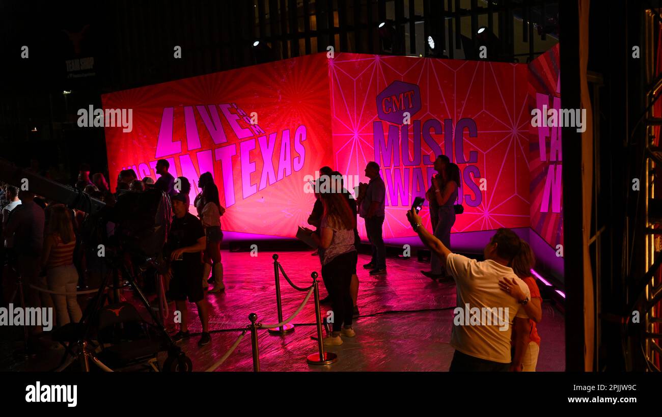 Austin Texas, USA, April 1 2023: Allgemeiner Überblick über den Bühnenbereich von RAM Truck Outdoor während der Aufnahme von aufstrebenden Musical-Acts bei den Country Music Television Awards im Austin's Moody Center. Kredit: Bob Daemmrich/Alamy Live News Stockfoto