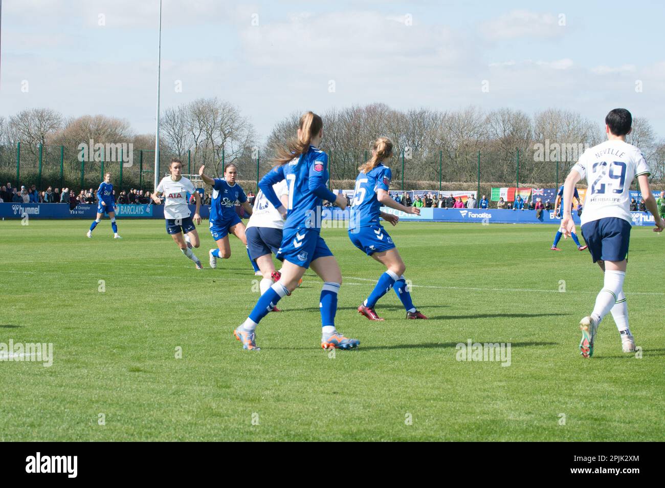 WSL Everton V Tottenham Hotspur im Walton Park Stadium, Liverpool erzielt 2-1 Punkte für Everton (Terry Scott/SPP) Guthaben: SPP Sport Press Photo. Alamy Live News Stockfoto