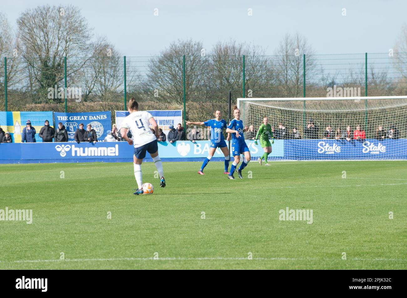 WSL Everton V Tottenham Hotspur im Walton Park Stadium, Liverpool erzielt 2-1 Punkte für Everton (Terry Scott/SPP) Guthaben: SPP Sport Press Photo. Alamy Live News Stockfoto