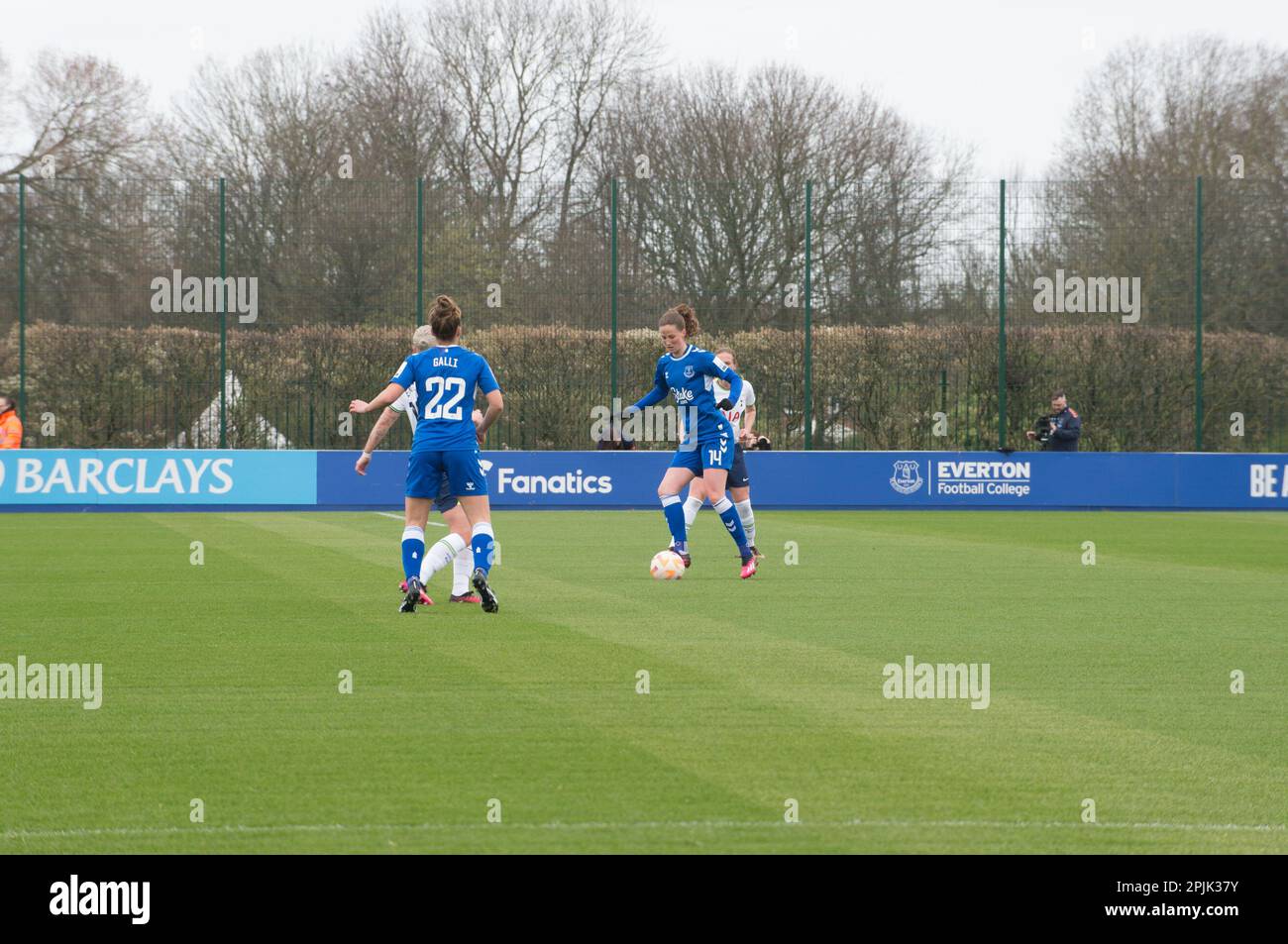 WSL Everton V Tottenham Hotspur im Walton Park Stadium, Liverpool erzielt 2-1 Punkte für Everton (Terry Scott/SPP) Guthaben: SPP Sport Press Photo. Alamy Live News Stockfoto