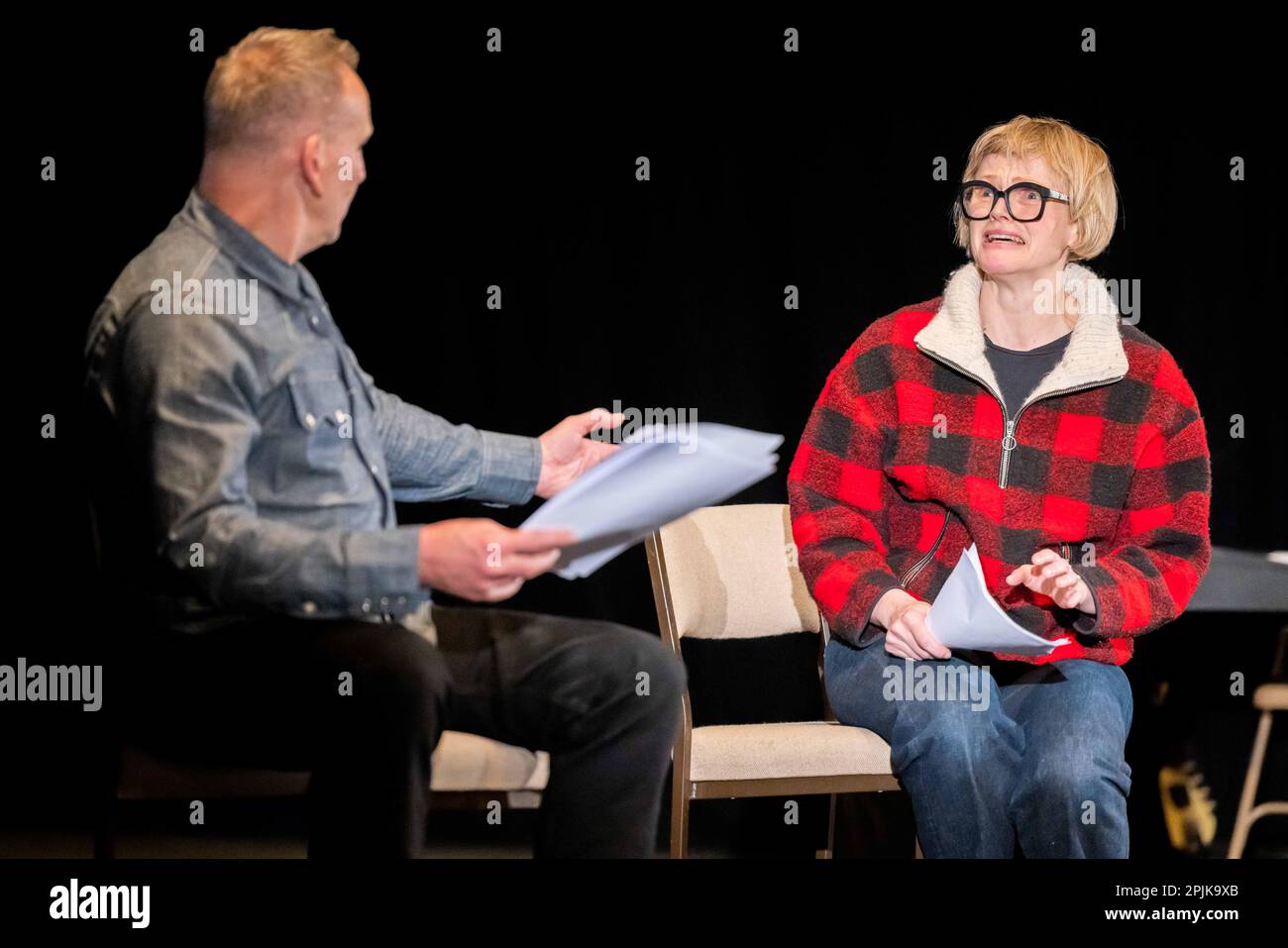 Oldham Coliseum Theatre letzte Vorstellung - 31. März 2023. Die Schauspieler Christopher Eccleston und Maxine Peake. Stockfoto