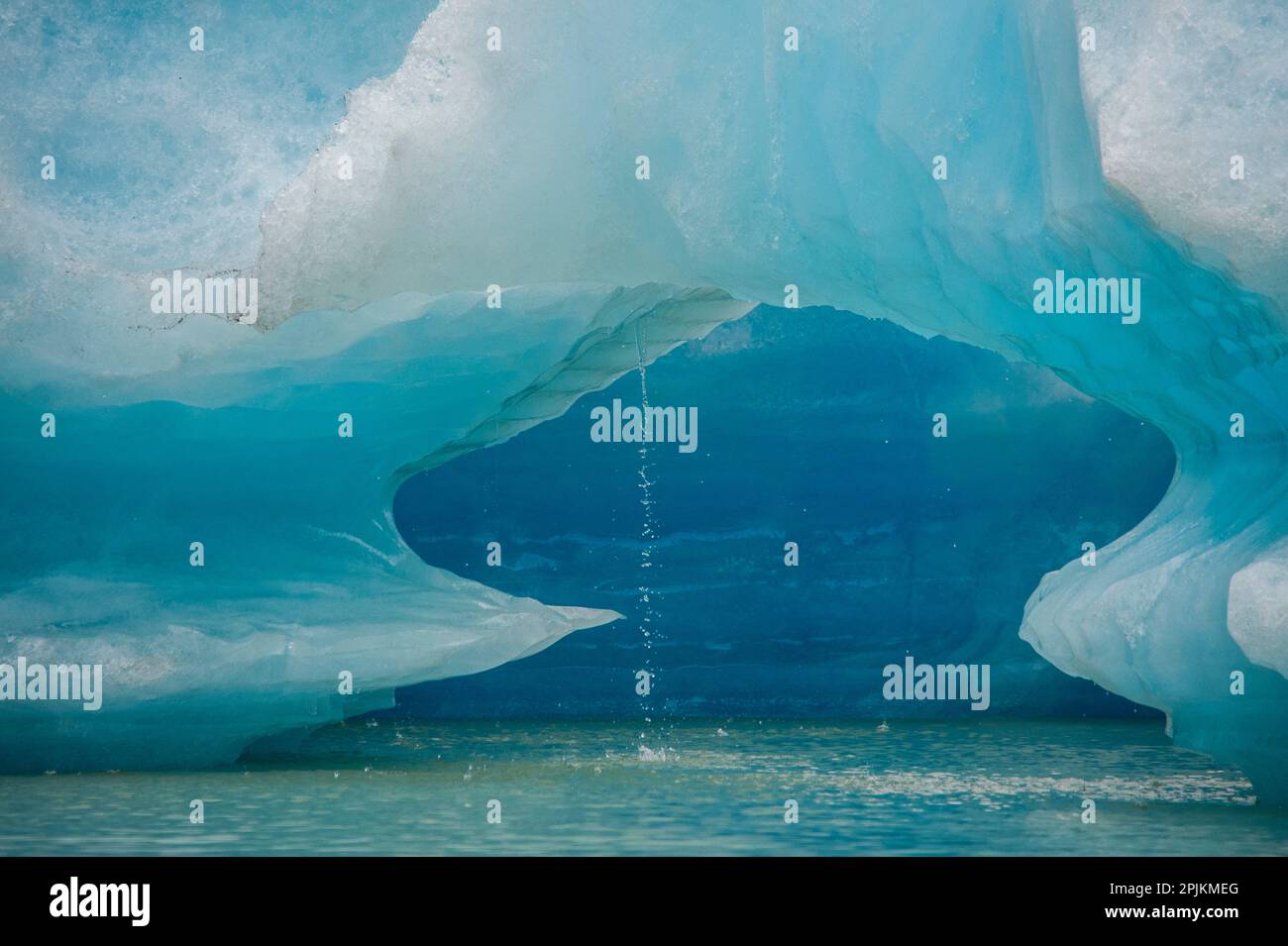 Der Eisberg schmilzt zu Shakes Lake. Stockfoto