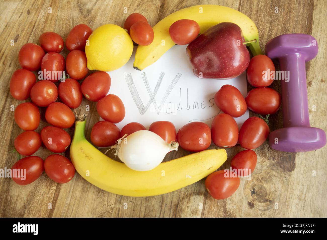 Konzept des Wohlbefindens zu Hause mit Obstgemüse und Sport Stockfoto