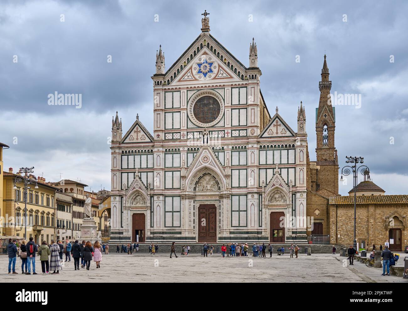 Santa Croce, Basilica di Santa Croce di Firenze, Piazza di Santa Croce, Florenz, Toskana, Italien Stockfoto