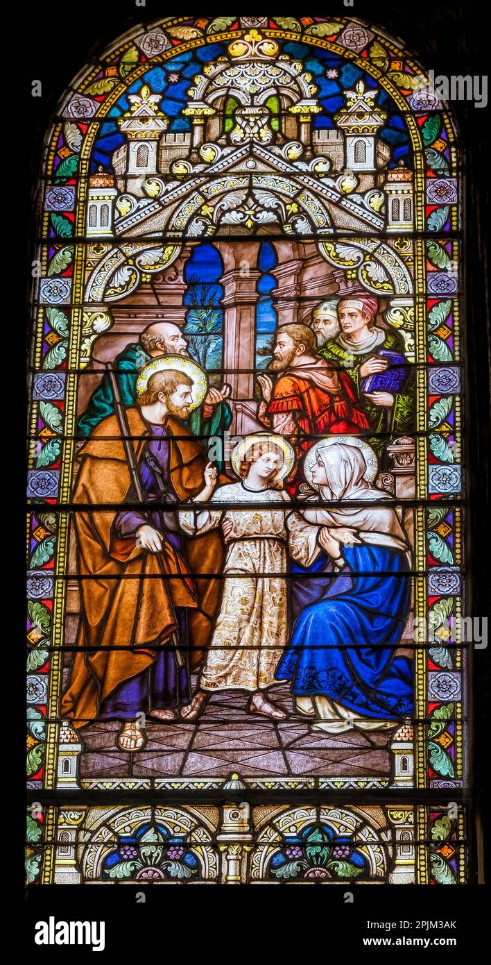 Joseph und Maria fanden den jungen Jesus aus Buntglas, Phoenix, Arizona. Buntglas aus dem Jahr 1915 Stockfoto