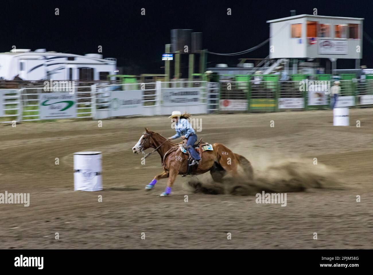 USA, Washington State, Whitman County, Palouse. Palouse Empire State Fair, Colfax. Rodeo. Fass-Rennen. (Nur Redaktionelle Verwendung) Stockfoto