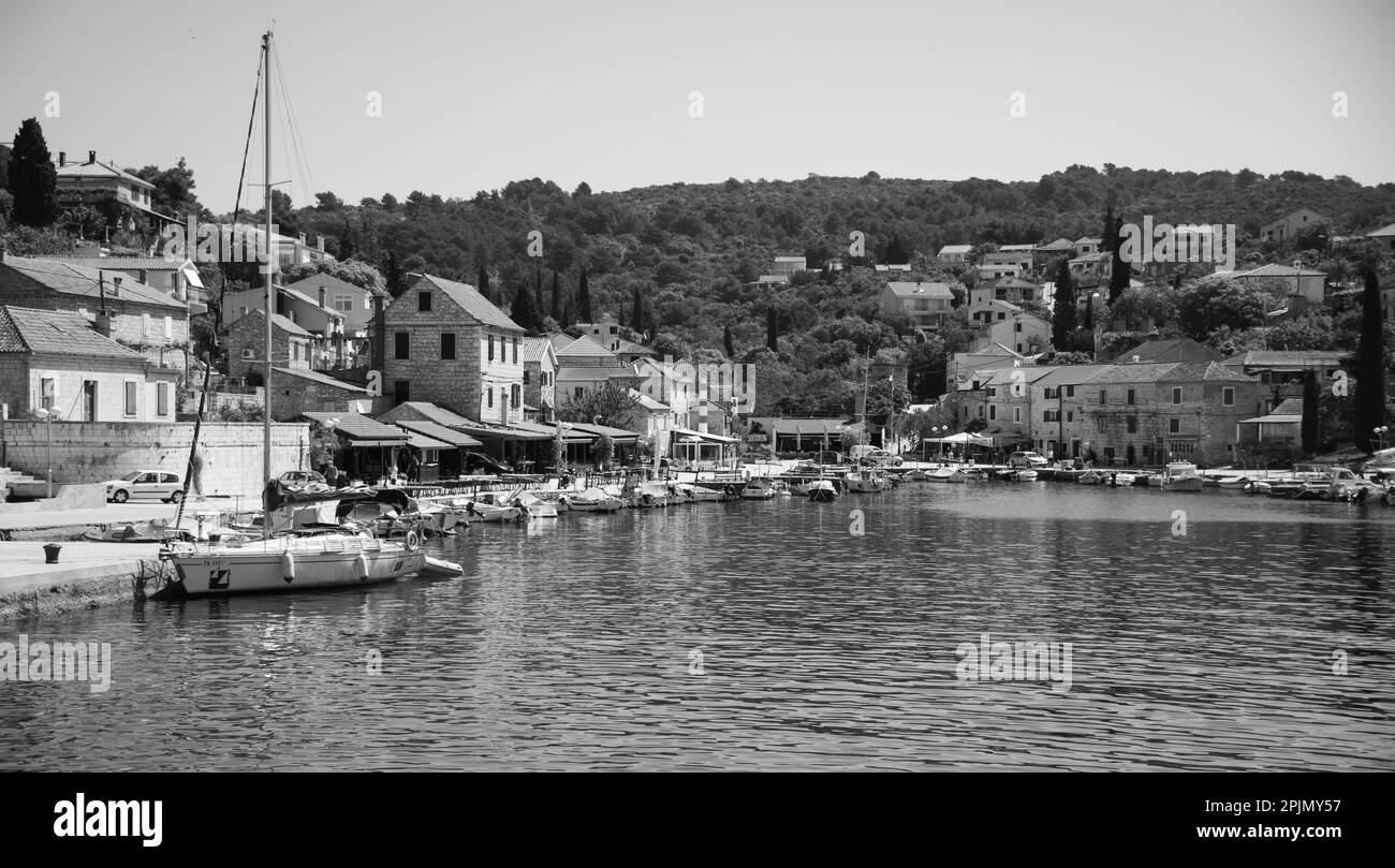 Bootsausflug von Trogir entlang Küstendörfern Stockfoto