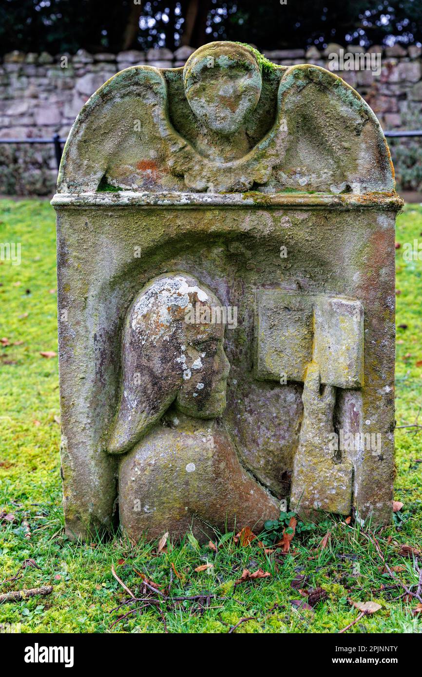 Frauen-Grabsteine in der Dryburgh Abbey lesen. Stockfoto