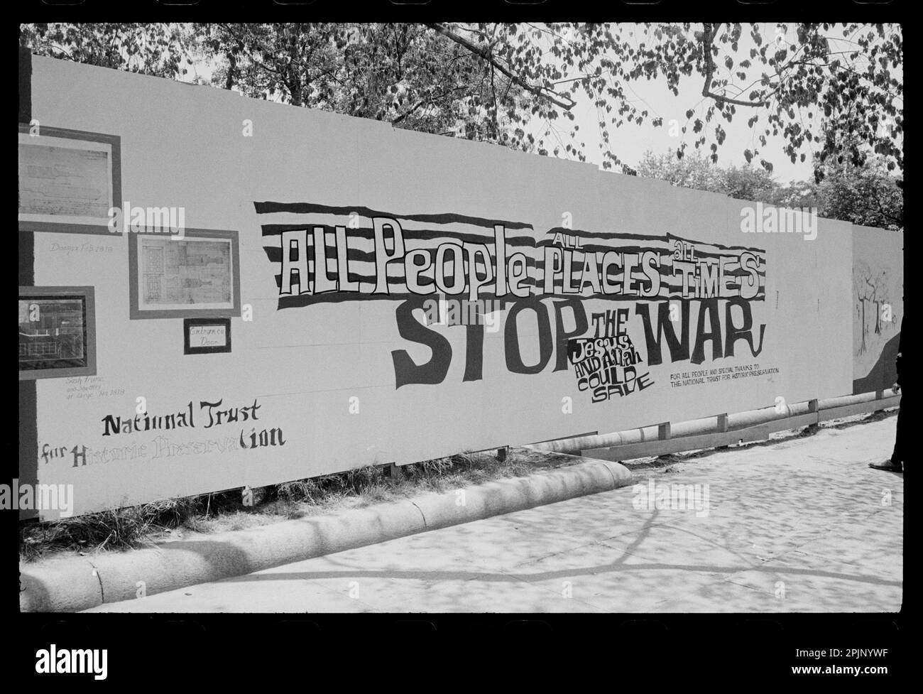 Wandzaun im Lafayette Park protestiert gegen den Vietnamkrieg, Washington, DC, 5/27/69. (Foto: Warren K Leffler/USN&WR) Stockfoto