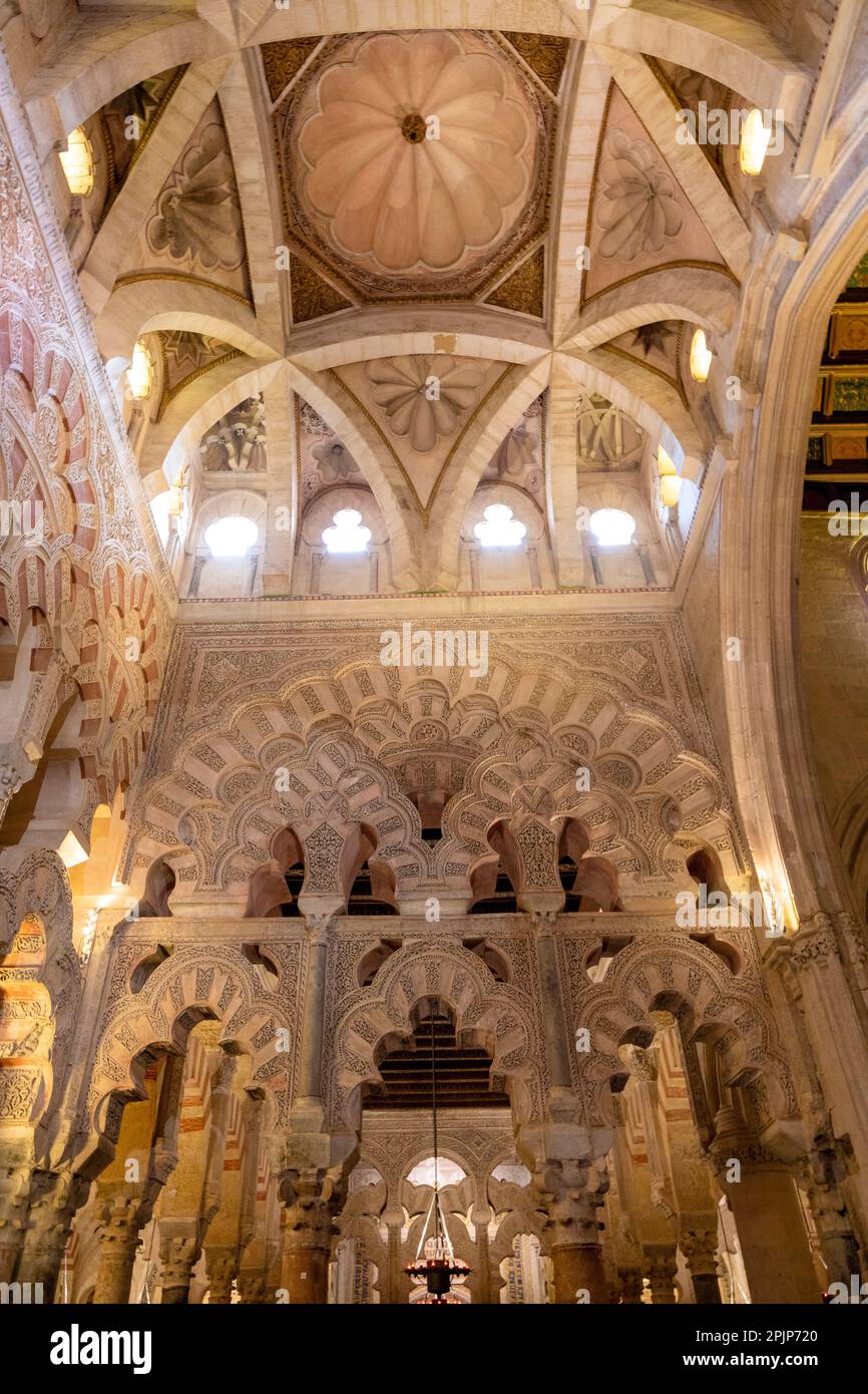 Innere der Moschee – Kathedrale von Cordoba, Cordoba, Andalusien, Spanien, Südwesteuropa Stockfoto