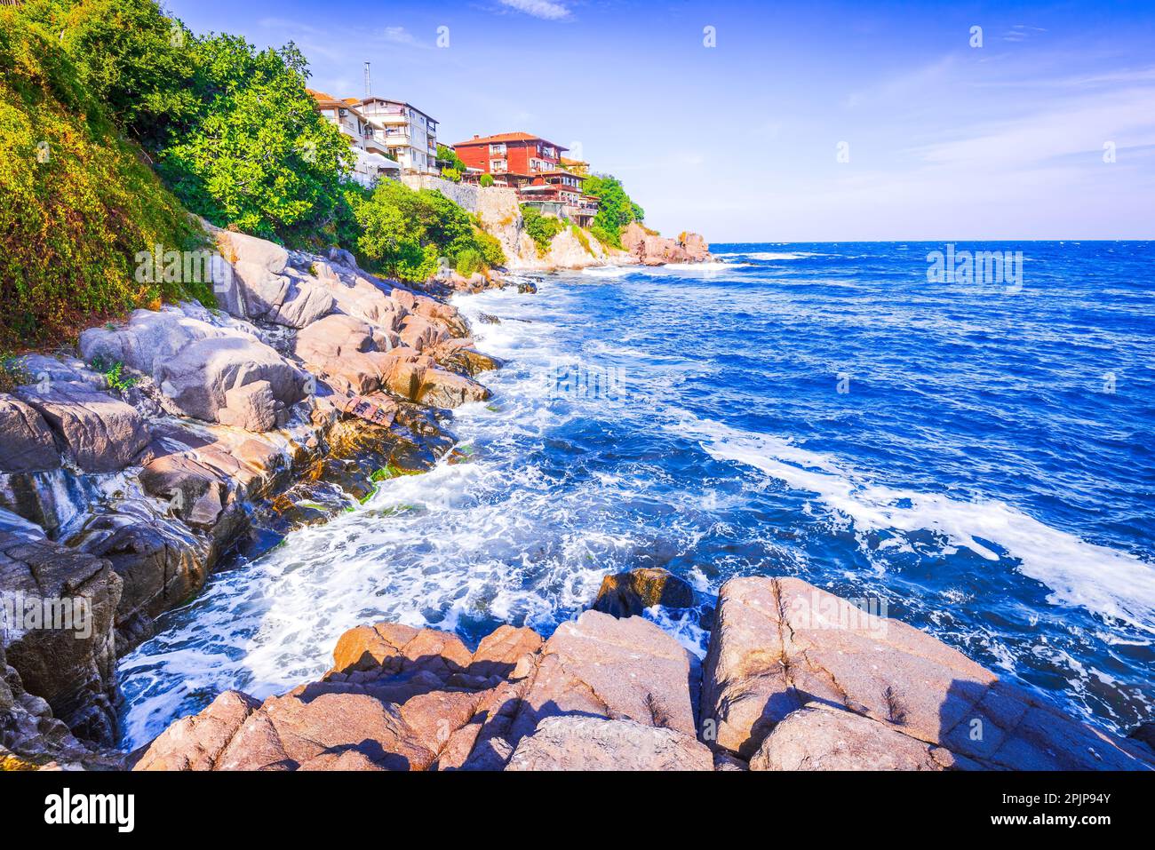 Sozopol, Bulgarien. Antike Stadt an Bulgariens Schwarzmeerküste, bekannt für ihren historischen Charme, Strände und kulturelle Festivals. Stockfoto