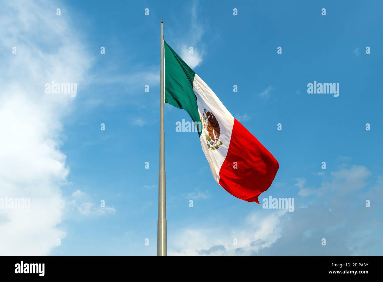 Mexikanische Flagge auf dem Zocalo Hauptplatz, Mexiko-Stadt. Stockfoto