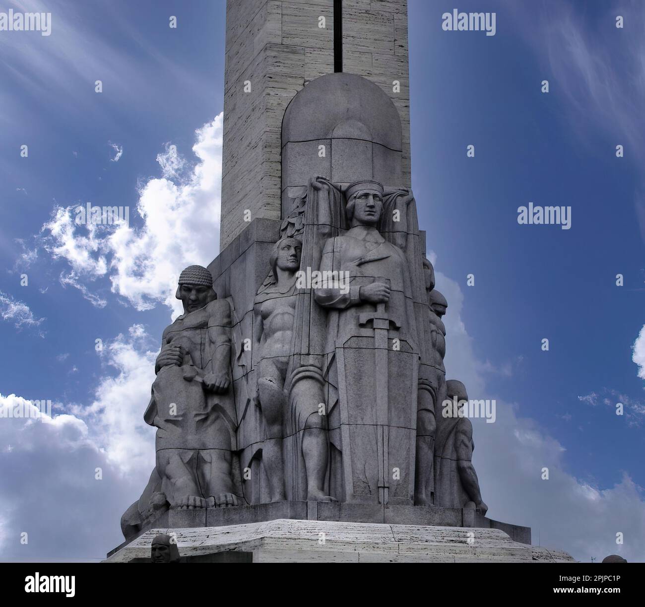 Rigaer Freiheitsdenkmal, errichtet im Jahr 1935 zum Gedenken an die Soldaten, die während des lettischen Unabhängigkeitskriegs getötet wurden Stockfoto