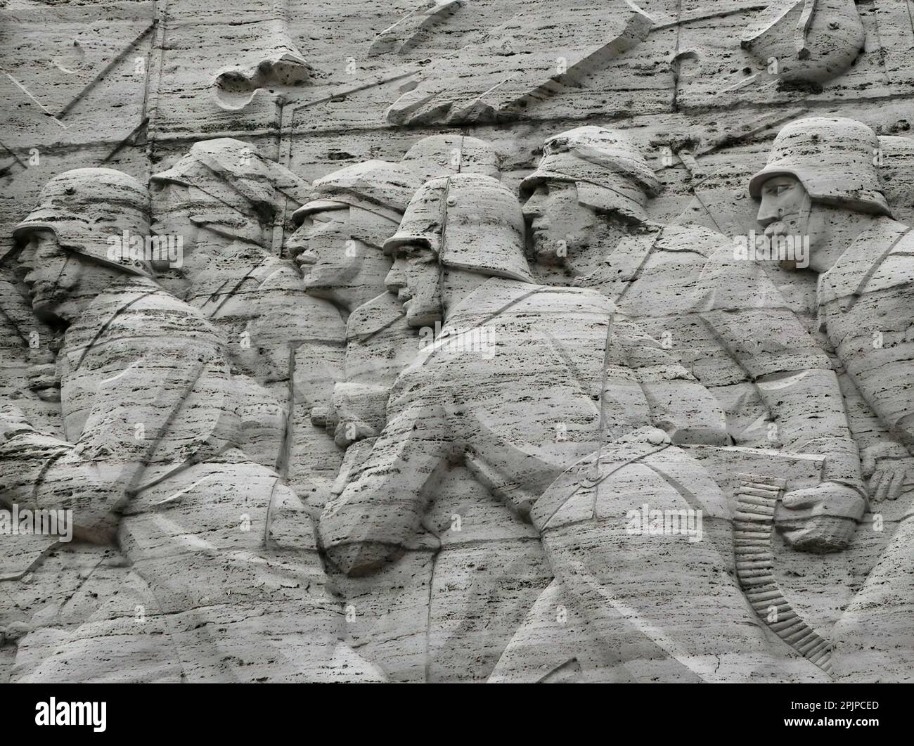 Rigaer Freiheitsdenkmal, errichtet im Jahr 1935 zum Gedenken an die Soldaten, die während des lettischen Unabhängigkeitskriegs getötet wurden Stockfoto