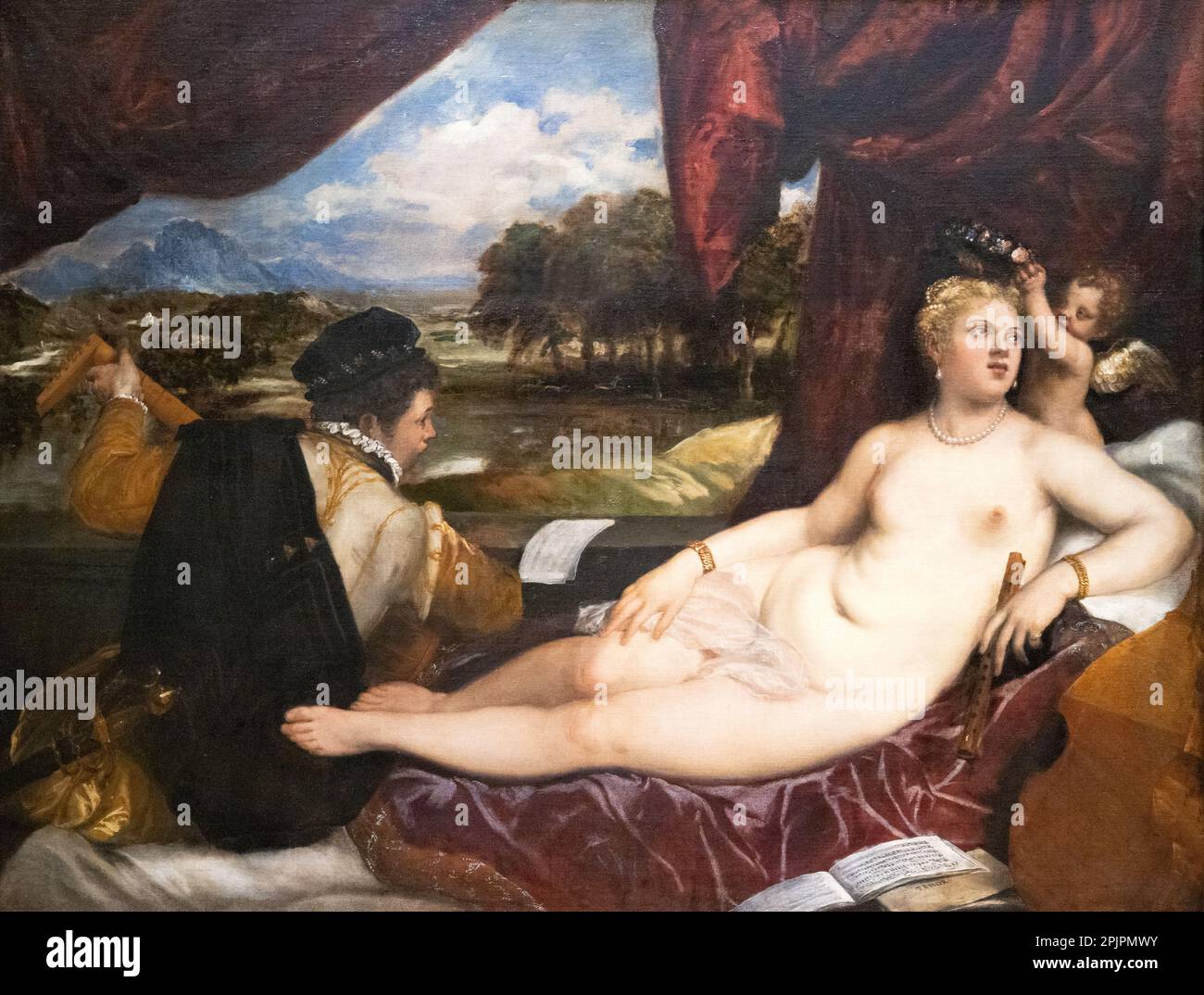 Tizianisches Gemälde, italienische Renaissance-Kunst, Venus gekrönt von Amor mit einem Lute-Spieler, 1555-65, venezianischer Künstler aus dem 16. Jahrhundert, Italien. Stockfoto