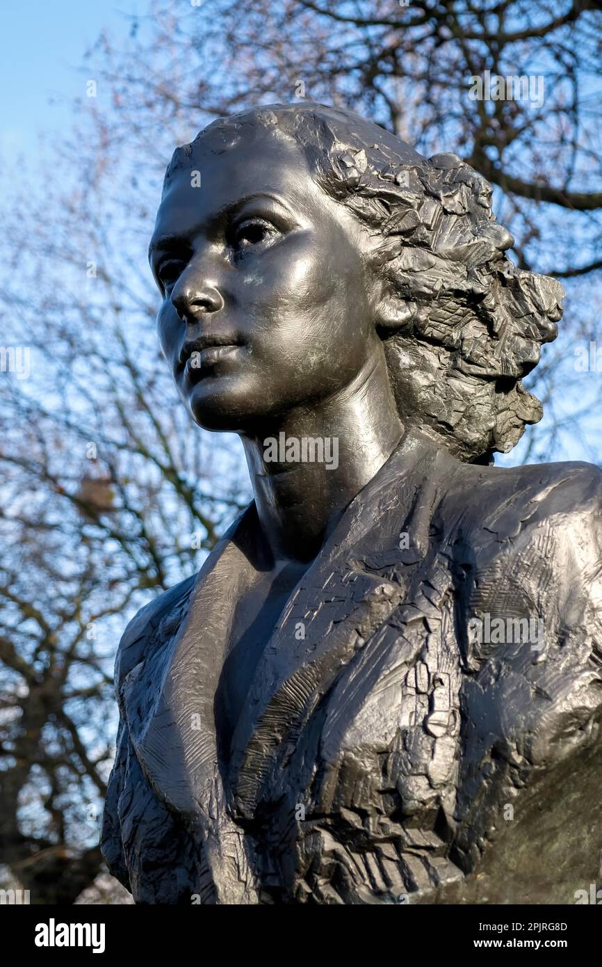 Statue von Violette Szabo in London Stockfoto