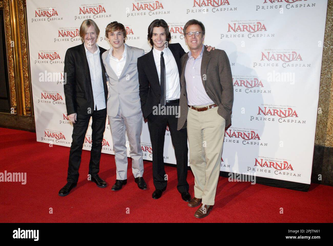 (l-r) Andrew Adamson, William Moseley, Ben Barnes und Mark Johnson auf der australischen Premiere der Chroniken von Narnia Prince Caspian im State Theatre. Sydney, Australien. 25.05.08. Die australische Premiere der Chroniken von Narnia, Prinz Kaspisch, im Staatstheater. Sydney, Australien. 25.05.08. Stockfoto