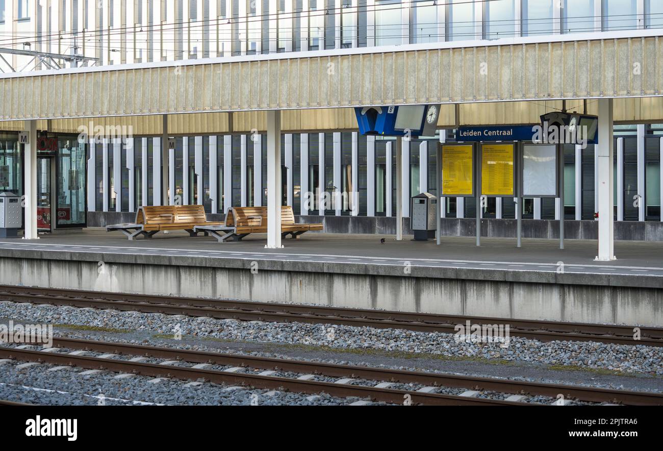 ANFAHRT - Es gibt keine Züge nach und von Leiden Central. Das war wegen eines Zugunfalls in der Nähe von Voorschoten. ANP LEX VAN LIESHOUT niederlande raus - belgien raus Stockfoto