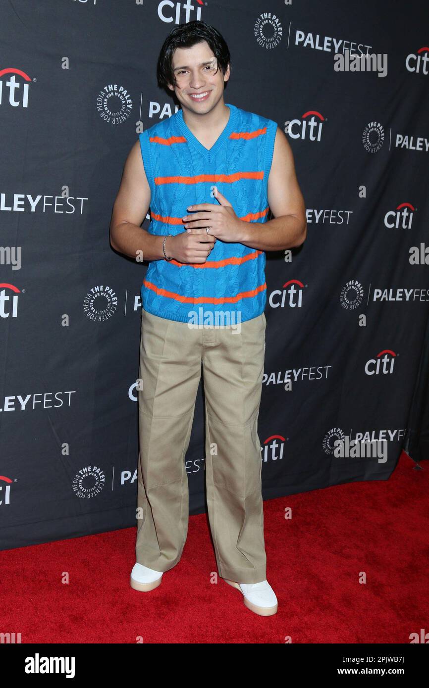 Los Angeles, Kalifornien. 3. April 2023. Kevin Alves bei Ankunft für YELLOWJACKETS Screening am PaleyFest LA, Dolby Theatre, Los Angeles, CA 3. April 2023. Kredit: Priscilla Grant/Everett Collection/Alamy Live News Stockfoto