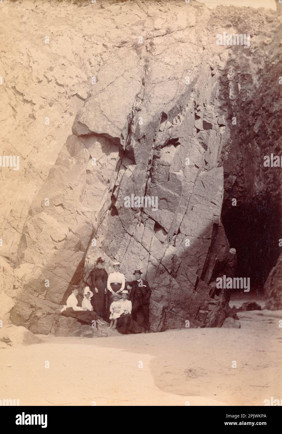 Familiengruppe in Needle Rocks, Plemont, Jersey, Channel Islands, Großbritannien, 1893 Stockfoto