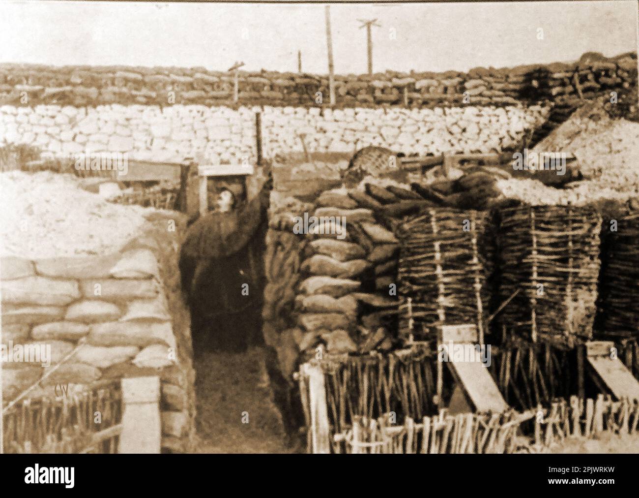Erster Weltkrieg. Ein gut verteidigtes französisches Artilleriehauptquartier an der Front. Stockfoto