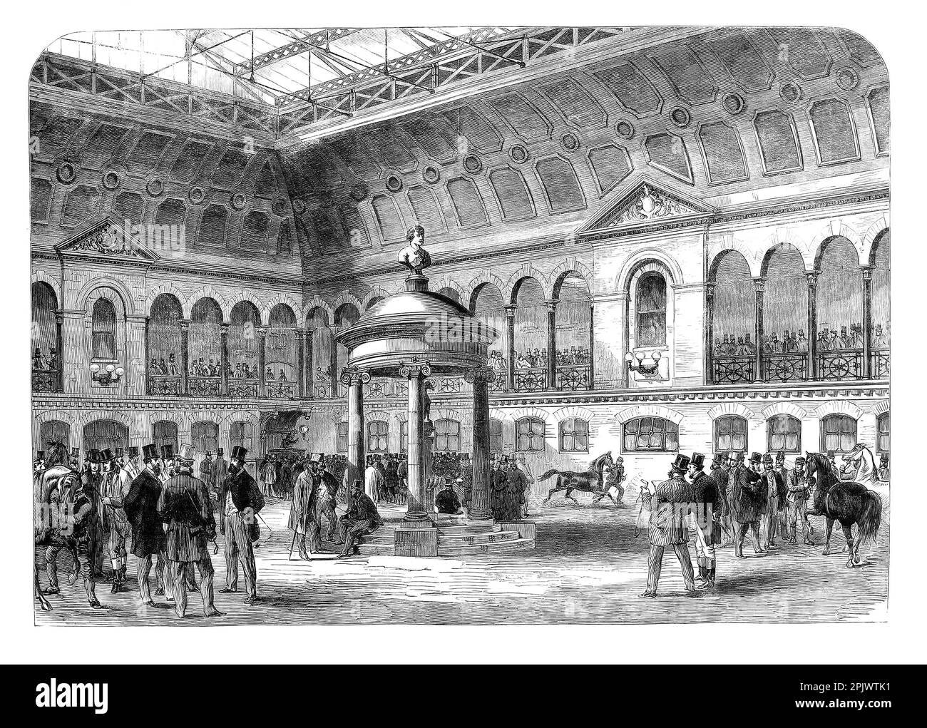 Der erste Verkauf im Jahr 1865, Tattersalls neue Gebäude in Knightsbridge, einem Wohn- und Einzelhandelsviertel im Zentrum von London, England. Tattersalls (ehemals Tattersall's) ist der wichtigste Auktionator von Rennpferden im Vereinigten Königreich und in Irland. Stockfoto