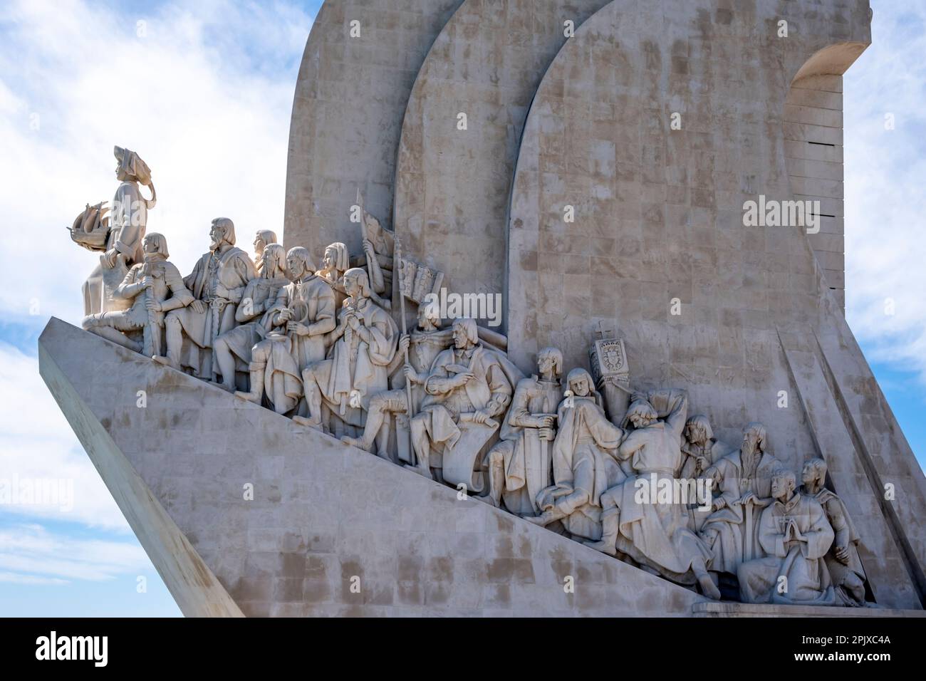 Denkmal der Entdeckungen (Padrao dos Descobrimentos) am Ufer des Tejo, Belem, Lissabon, Portugal Stockfoto