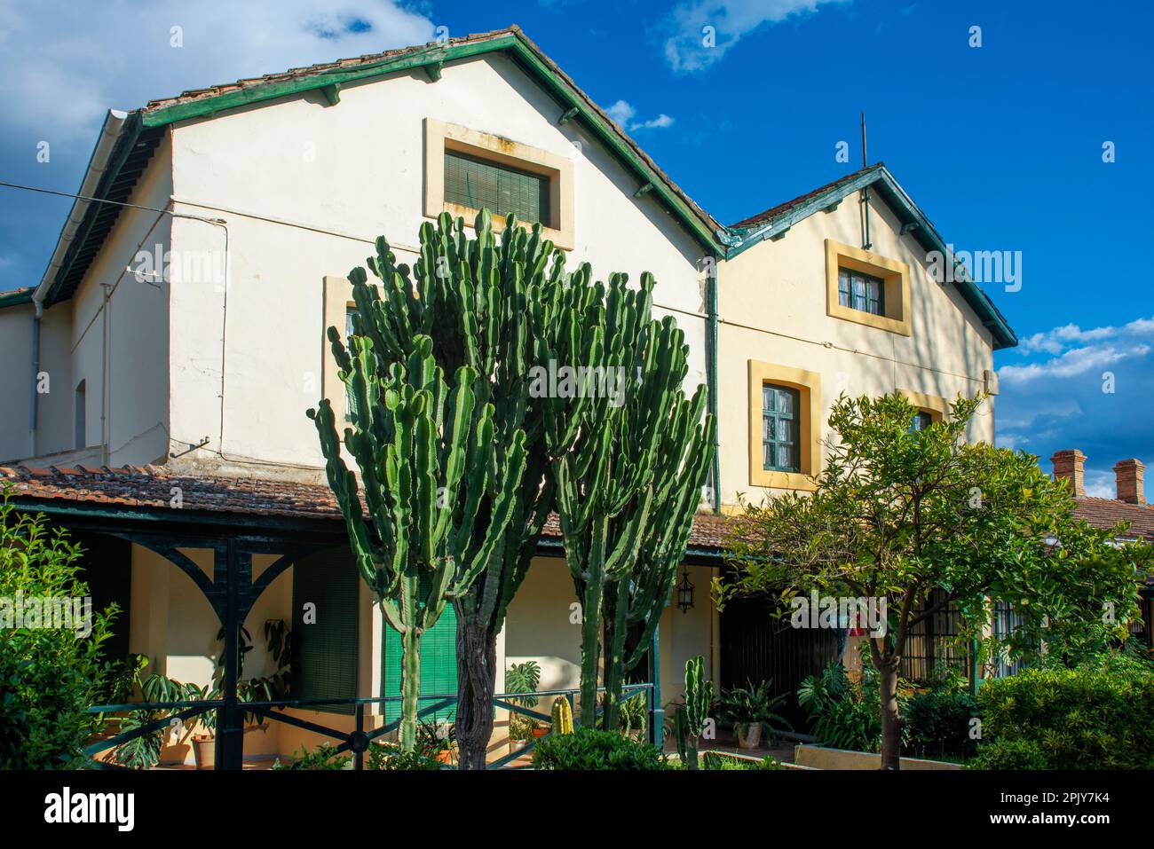 Rio tinto barrio ingles -Fotos und -Bildmaterial in hoher Auflösung – Alamy