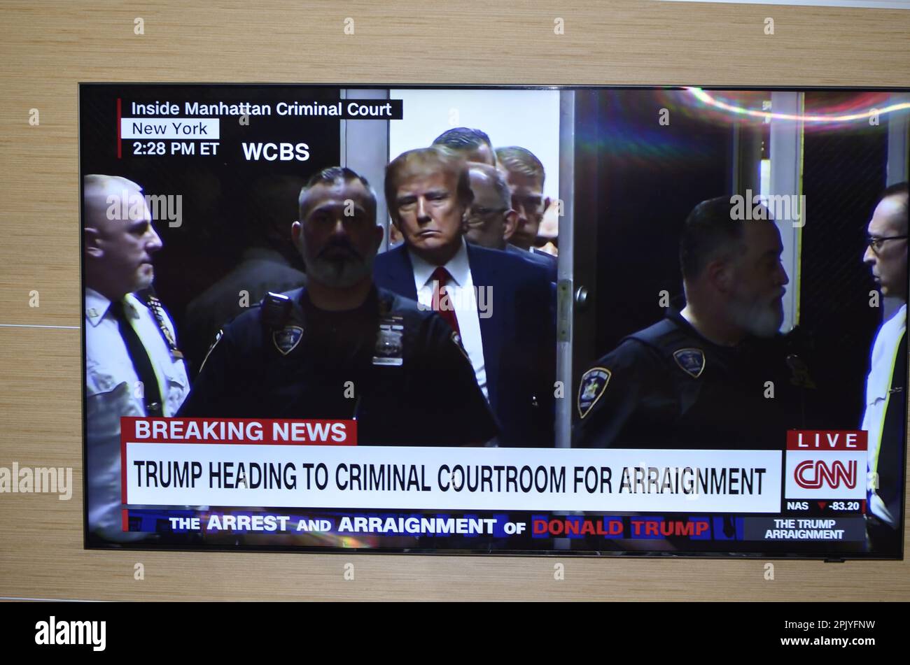 Trump geht zur Anklageerhebung vor das Strafgericht Stockfoto