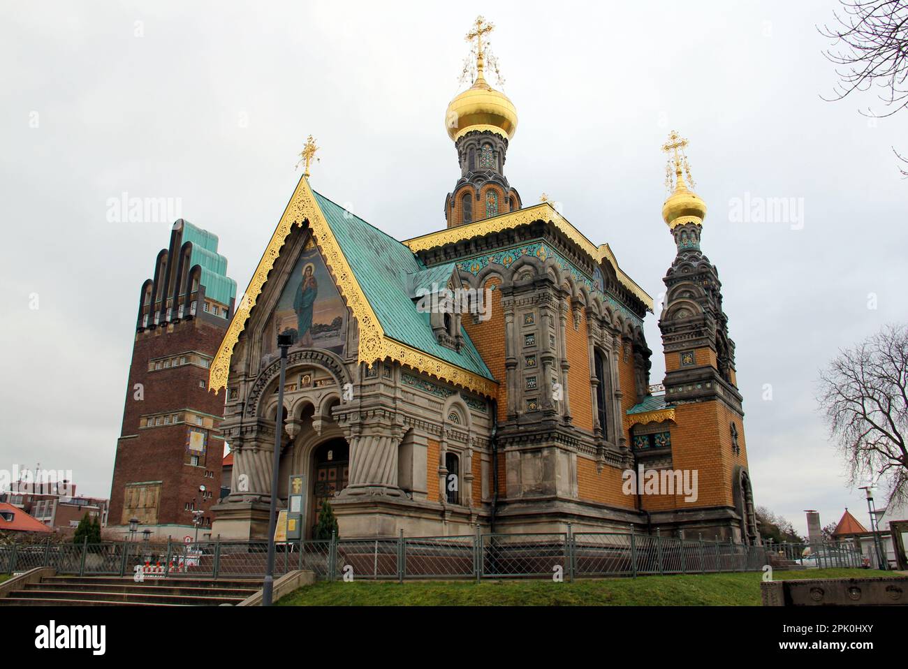 St. Mary Magdalene Chapel, historische russisch-orthodoxe Kirche am Mathildenhohen, erbaut zwischen 1897 und 1899, Darmstadt, Deutschland Stockfoto