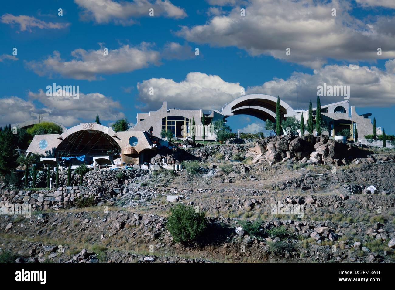 Arcosanti, eine experimentelle Stadt des Architekten Paulo Soleri, Arizona, USA (ca. 1990) Stockfoto