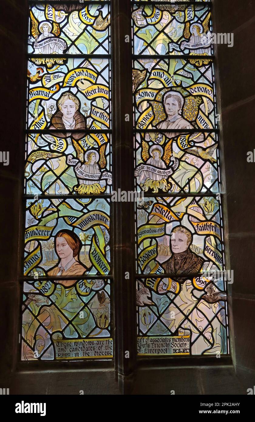 Geschenk der Mädchen freundliche Gesellschaft Buntglasfenster Lady Chapel, Liverpool Anglican Cathedral, St James' Mount, Liverpool, Merseyside, England, Großbritannien, L1 Stockfoto