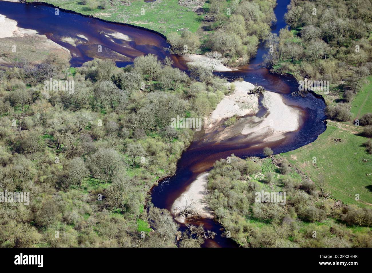 Luftaufnahme des Ure in Ripon jenseits der Ure Bank Terrace, wo der Fluss seinen Kurs ändert. North Yorkshire Stockfoto