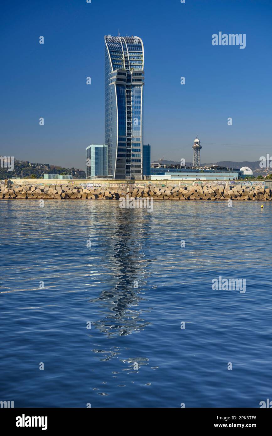 Das Hotel W Vela an der Küste von La (Barcelona, Katalonien