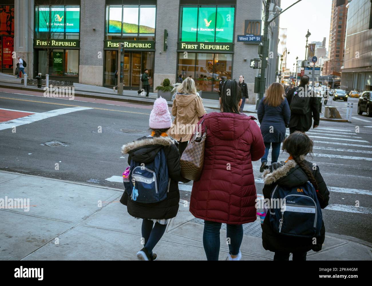 Eine Filiale der First Republic Bank in der Hudson Yards Nachbarschaft in New York am Dienstag, March21. 2023. JPMorgan Chase soll eingestellt worden sein, um First Republic zu beraten, obwohl seine Aktien um 90 % gefallen sind. (© Richard B. Levine) Stockfoto