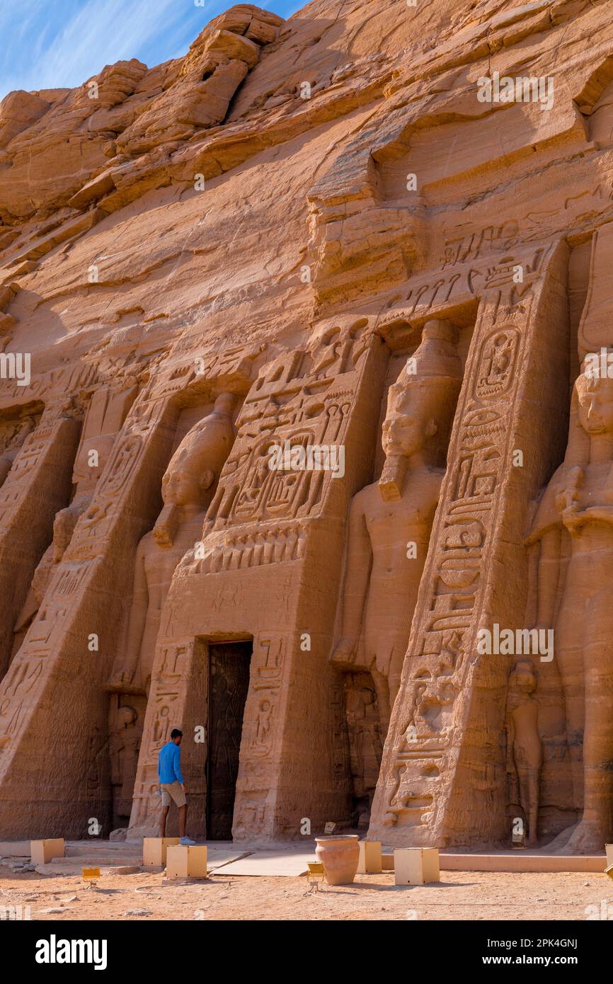 Der kleine Tempel in Abu Simbel, Ägypten, Nordostafrika Stockfoto