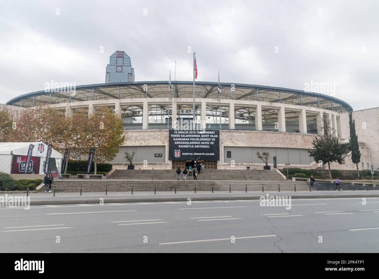 Istanbul, Türkei - 10. Dezember 2022: Vodafone Park, Mehrzweckstadion und Heimstadion des Sportclubs Besiktas Jimnastik Kulubu. Stockfoto