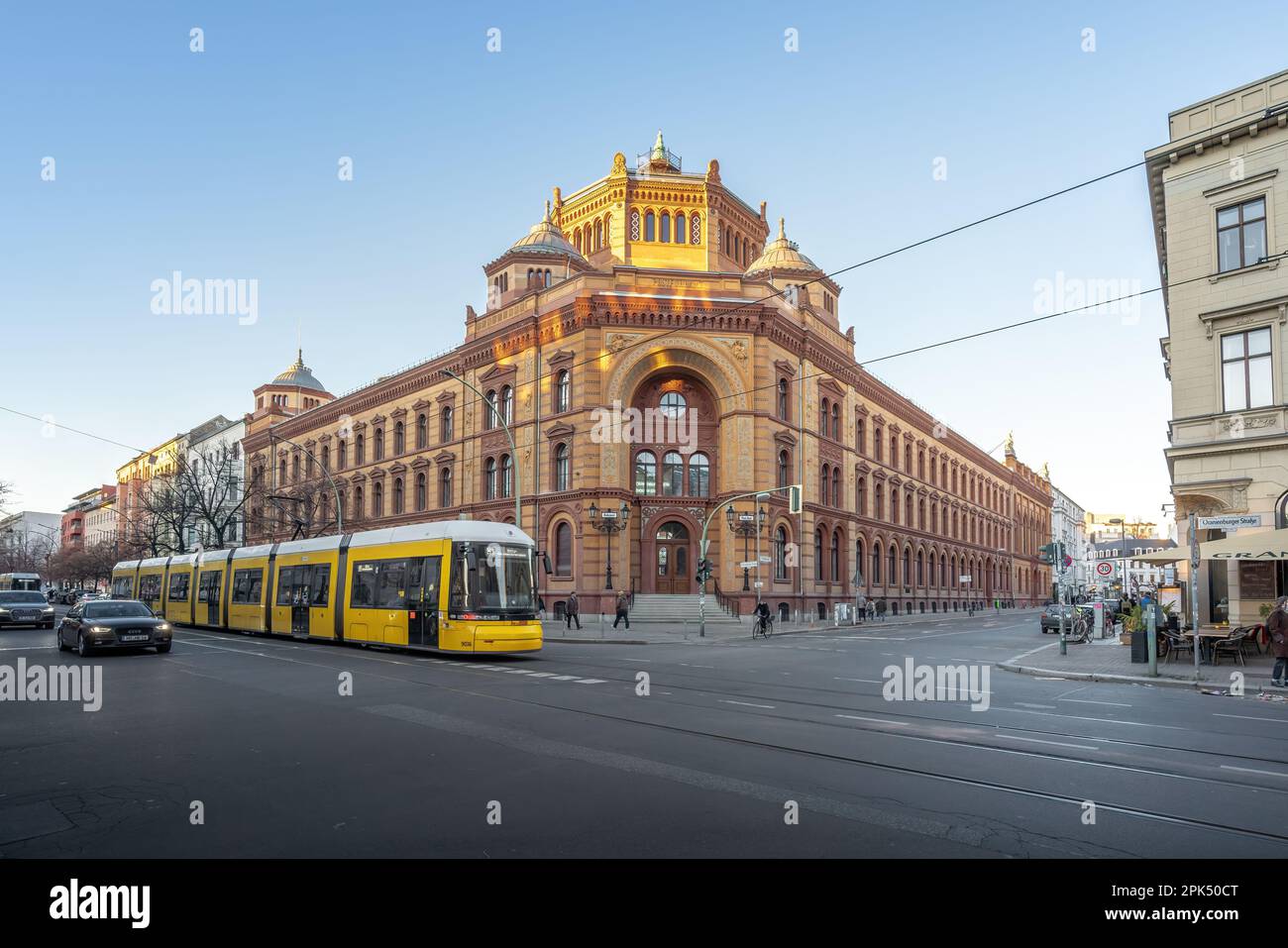 Ehemaliges Postamt Pneumatic Tube (Rohrpost) – Berlin, Deutschland Stockfoto