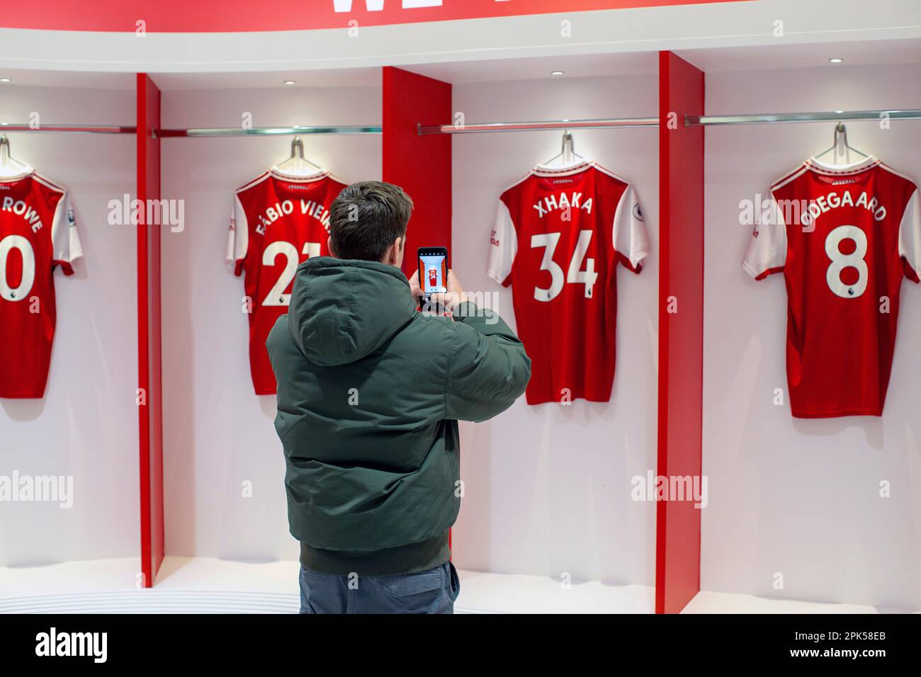 HIGHBURY, LONDON, ENGLAND - Stadiontouren das Fußballstadion Arsenal Emirates in London, Großbritannien Stockfoto