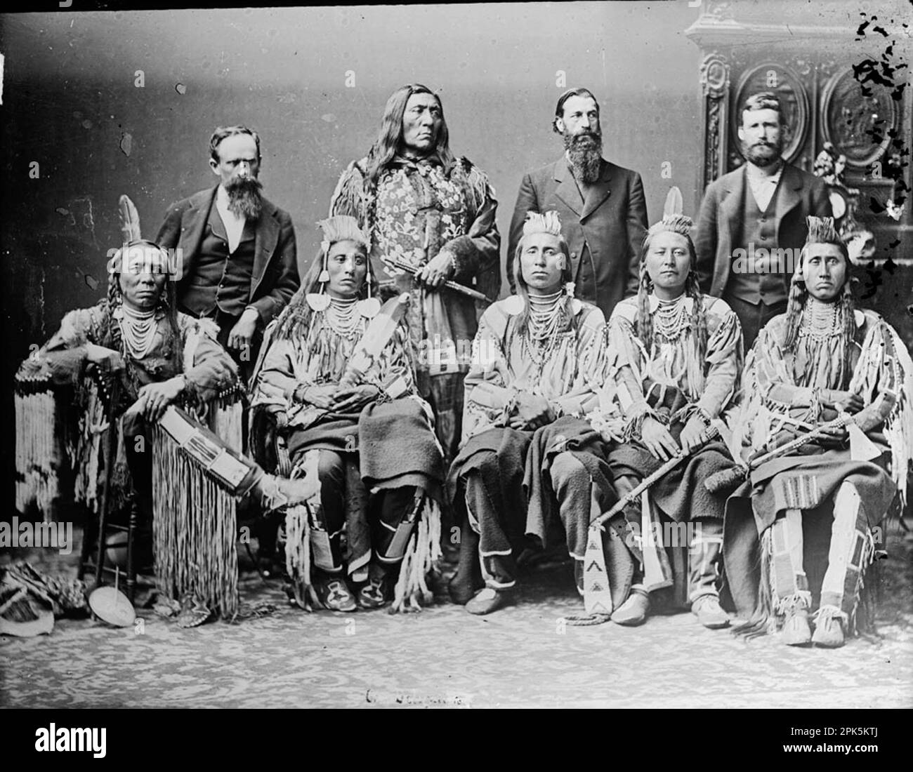 Delegation wichtiger Crow-Häuptlinge, 1880 Stockfoto