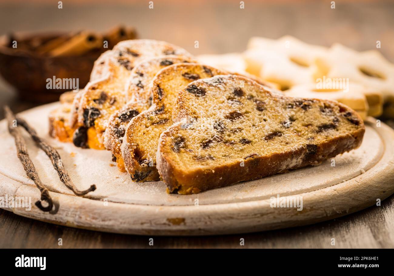 Stollen lebkuchen plätzchen -Fotos und -Bildmaterial in hoher Auflösung ...