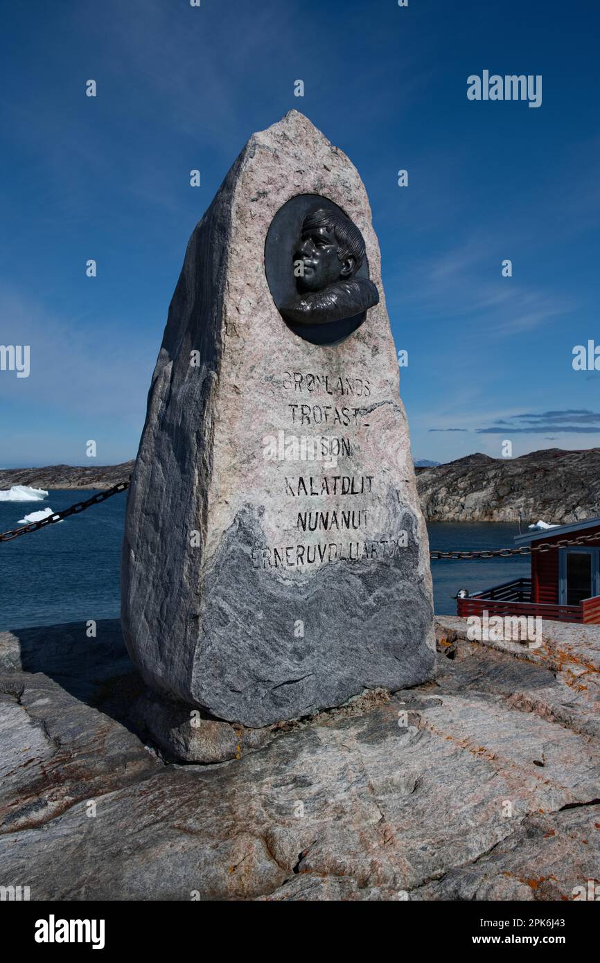 Denkmal für den Polarforscher Knud Rasmussen in Ilulissat, Grönland, Dänemark, Nordamerika Stockfoto