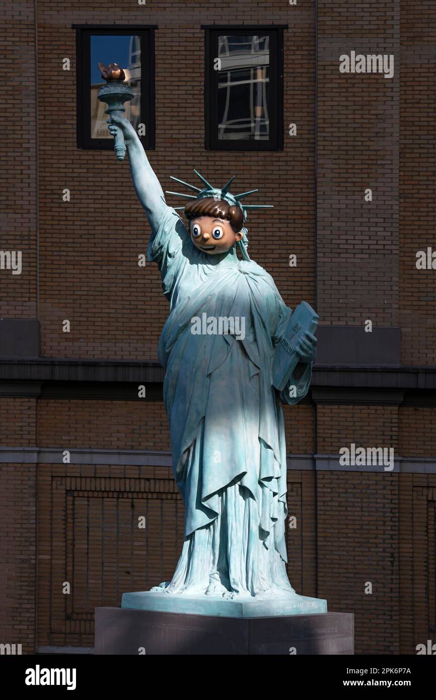 Imitation der Freiheitsstatue am Highline Trail, Hudson Yards, Manhattan, New York City, USA Stockfoto