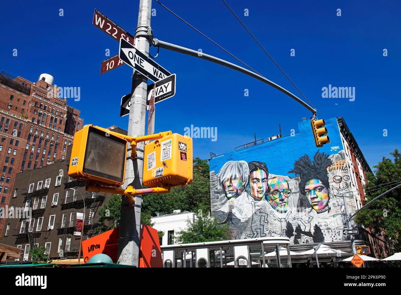W 22 St, 10. Ave. Wandgemälde mit Andy Warhol, Frida Kahlo, Keith Haring, J. M. Basquiat, Manhattan, New York City, USA Stockfoto