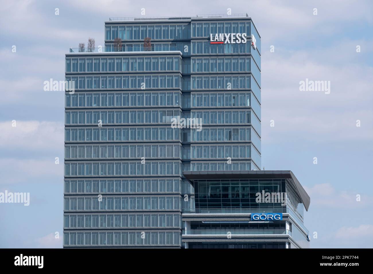 LANXESS AG in Köln-Deutz. Die Gruppe für Spezialchemikalien wurde 2004 durch die Ausgliederung der Bayer AG gegründet. Stockfoto