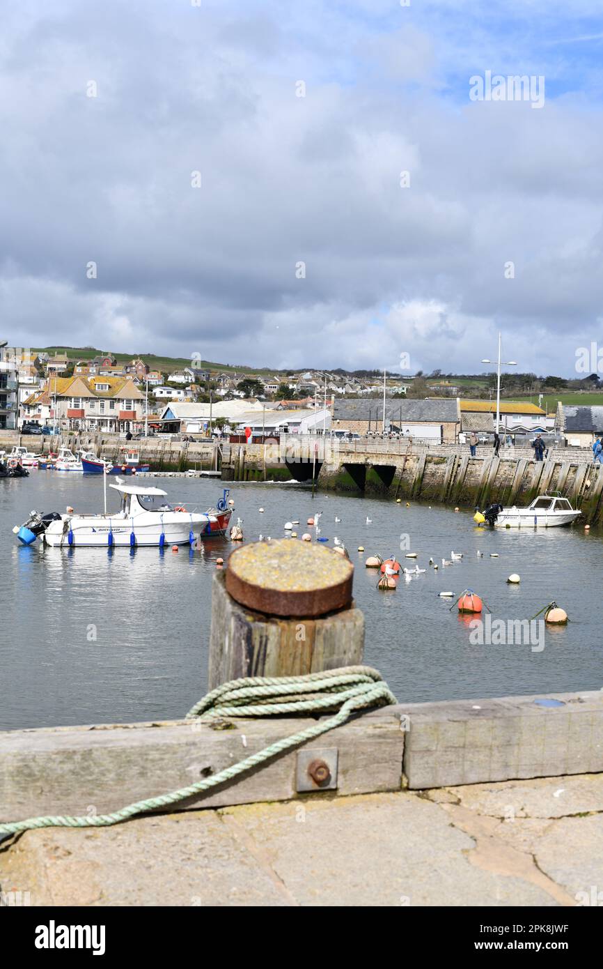 Blick auf Bridport Harbour, West Bay, Dorset, England. Stockfoto